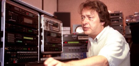 Komponist Thomas Natschinski in seinem Berliner Tonstudio (1998)