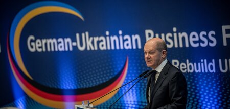 Olaf Scholz (SPD) beim Deutsch-Ukrainischen Wirtschaftsforum in ...