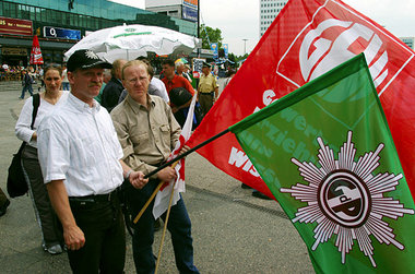 Lehrer- und Polizeigewerkschaft: Ob das gut geht?