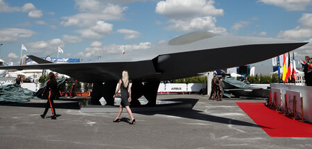 Modell des französisch-deutschen Luftkampfsystems »FCAS 1029« in...