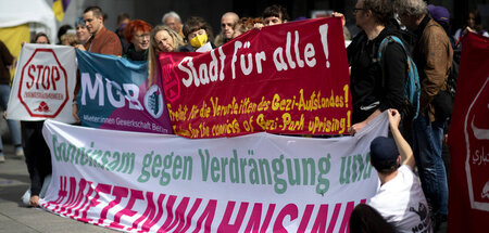 Protestaktion der Initiative »Deutsche Wohnen und Co. enteignen«...