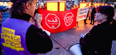 Räumung verhindern: Protest vor dem Geschäft »Budapester Schuhe«...