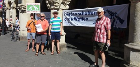 Warum gibt es angesichts der Kriegsgefahr eigentlich keine Großd...