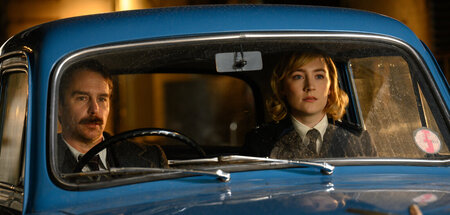 Ein zur Hälfte dynamisches Duo: Sam Rockwell und Saoirse Ronan Ein zur Hälfte dynamisches Duo: Sam Rockwell und Saoirse Ronan