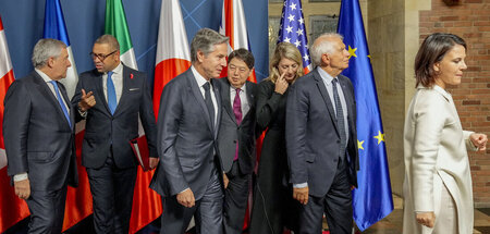 Vorangehen: Annalena Baerbock mit ihren Amtskollegen beim G7-Auß...