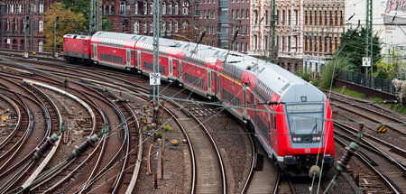 Das »Deutschlandticket« für den bundesweiten Nahverkehr ist mit ...