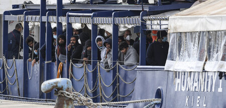 Migranten_in_Italien_75828565.jpg
