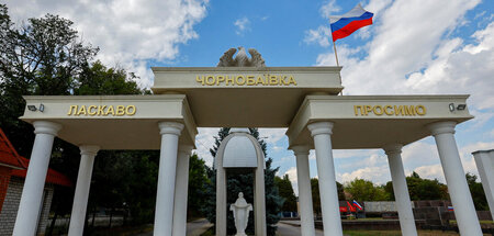 2022-10-14T111800ZUKRAINE-CRISIS-KHERSON-KHLAN.JPG