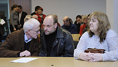 Barbara E. mit ihren Anwälten Benedikt Hopmann (l.) und Reinhold... Barbara E. mit ihren Anwälten Benedikt Hopmann (l.) und Reinhold...