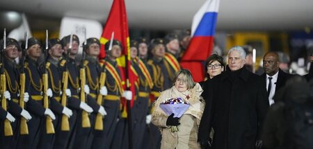 Feierliche Ankunft am Regierungsflughafen in Moskau (19.11.2022)