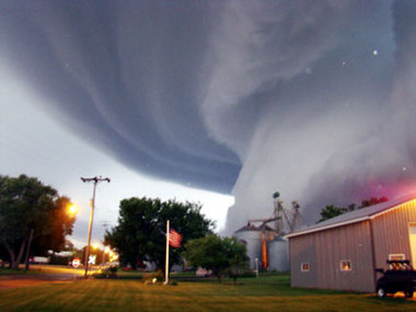 Das ist nicht Bremerhaven, das ist Iowa: ein Tornado 2008 Das ist nicht Bremerhaven, das ist Iowa: ein Tornado 2008