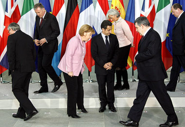 Familienaufstellung in Berlin. Jean-Claude Juncker, Mirek Topola...