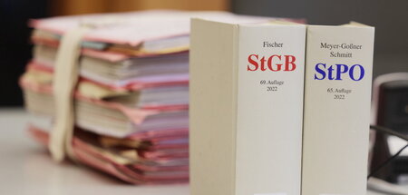Ignoriert wird bei der Erweiterung des Paragraphen 130 unter and...