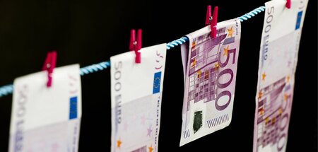Durch die steuerfreie Übertragung von großen Vermögen produziert... Durch die steuerfreie Übertragung von großen Vermögen produziert...