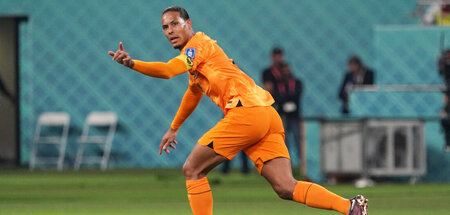 Ihm steht sogar orange: Virgil van Dijk