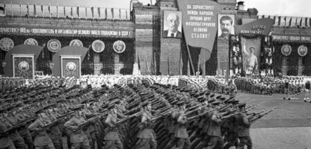 Parade auf dem Roten Platz in Moskau, 1940