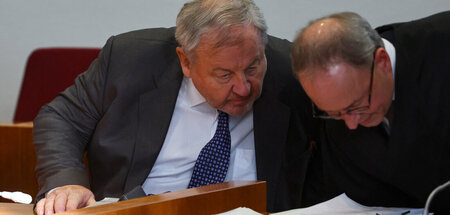 »Als probe ein Kleinbürger den Aufstand« – Hanno Berger mit Anwa...