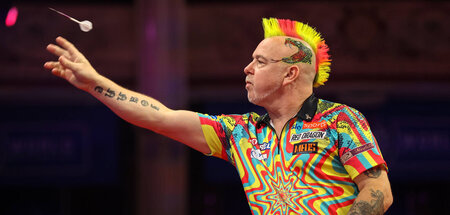 Hat die Haare schön: Weltmeister Peter Wright (Blackpool, 16.7.2...