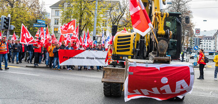 In den vergangenen Wochen hatten Tausende Bauarbeiter gestreikt,...