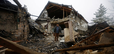Nach Beschuss: Zerstörtes Haus im russisch kontrollierten Donezk...