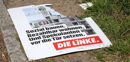 Am Boden: Linke-Wahlplakat in Erfurt (18.4.2019) Am Boden: Linke-Wahlplakat in Erfurt (18.4.2019)