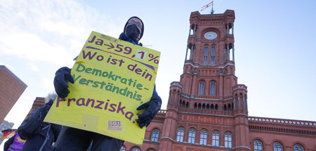 Protestaktion vor dem Roten Rathaus (21.2.2022)