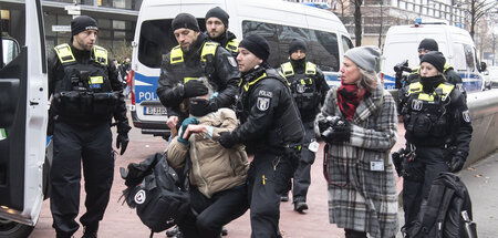 Ein Polizeieinsatz gegen die »Letzte Generation« ist für den Sta... Ein Polizeieinsatz gegen die »Letzte Generation« ist für den Sta...