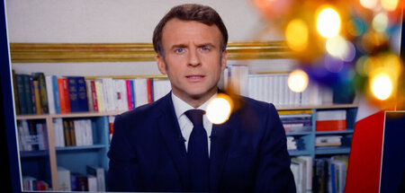 Frankreichs Präsident Emmanuel Macron während seiner Neujahrsans...