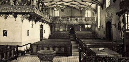 Zwei, die sich finden dürfen: Metal und Kirche Zwei, die sich finden dürfen: Metal und Kirche