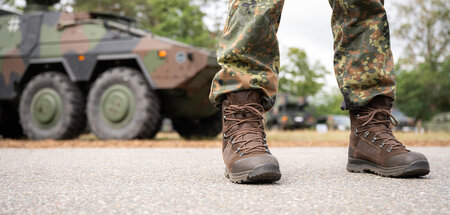 Da passen doch auch Frauen rein: Die Bundeswehr soll personell a