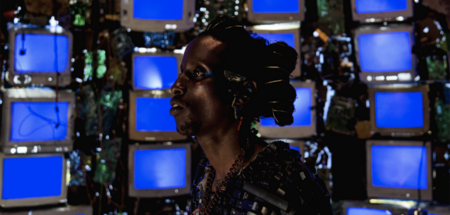 Das blaue Licht des Cyberpunks im Dienst der Revolution