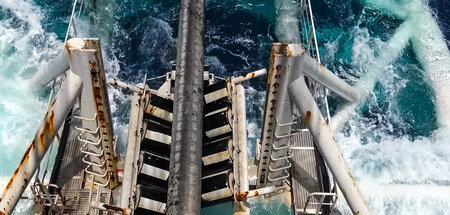 Verlegung einer Nord-Stream-2-Röhre in der Ostsee, Februar 2020 ...