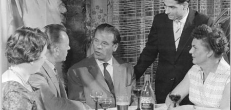 Beim Filmball zu den Arbeiterfestspielen 1960 in Aue: Harry Hind...