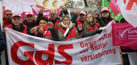 Erwarten echte Lohnerhöhungen: Demonstration am Dienstag zum Auf...