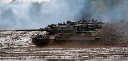 Niedersachsen, Munster: Kampfpanzer Leopard 2A6