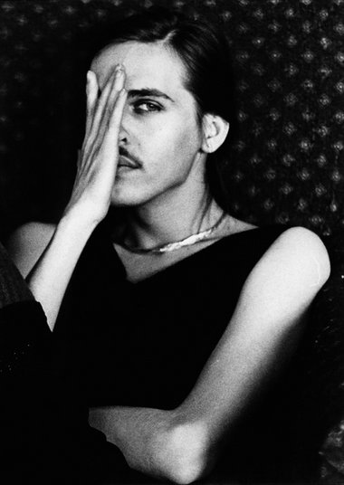 Schriftsteller, Kommunist und Homosexueller – Ronald M. Schernik...