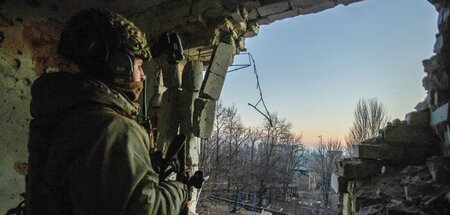 Warten auf den Angriff: Ukrainische Soldaten in der umkämpften S...