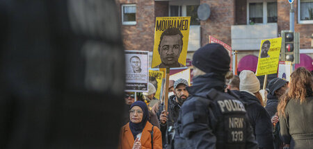 Demonstranten fordern Gerechtigkeit für Mouhamed Lamine Dramé (D...