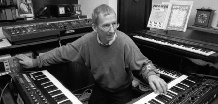 Arndt Bause in seinem Tonstudio in Berlin-Biesdorf