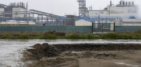 Industrielle Giftküche mit Direktleitung zum Wasser (Antwerpen, ...