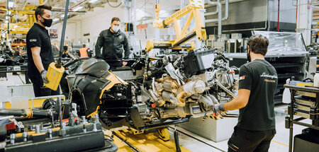 Spaltung der Belegschaften durch Nationalismus und Rassismus hil...