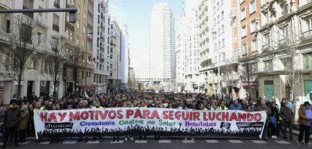 »Es gibt Gründe, weiterzukämpfen«: Großdemonstration für bedarfs...