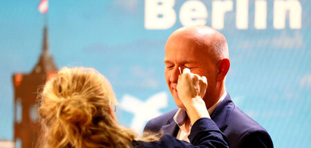 CDU-Spitzenkandidat Kai Wegner am Sonntag in einem TV-Studio