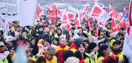Kampfbereit: Post-Streik am 6. Februar in Berlin