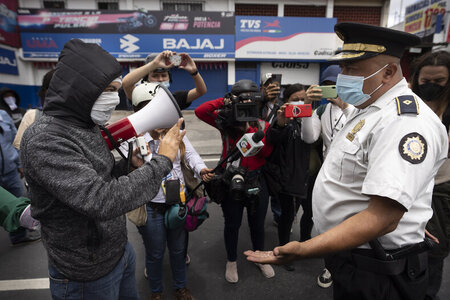 Studenten gegen Staatsmacht: Blockadeaktion nahe der San-Carlos-...