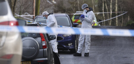 Vieles noch unklar: Forensische Ermittler am Donnerstag am Tator...