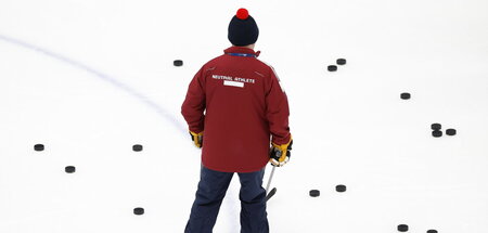 Dürfen sie oder dürfen sie nicht? Russischer Eishockeytrainer al...