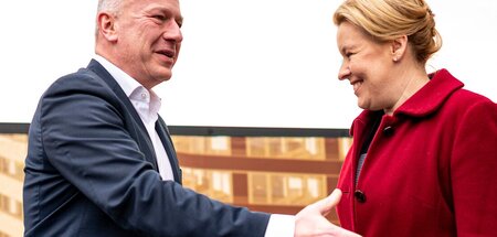 Wunschpartner? Franziska Giffey (SPD, r.) und der CDU-Spitzenkan...
