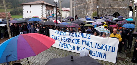»Freiheit für unseren Nachbarn Pablo González«: Protest im baski...