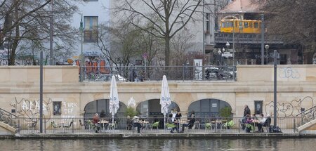 Vandalismus am Restaurant Rio Grande, May-Ayim-Ufer 9 (ehemals G...